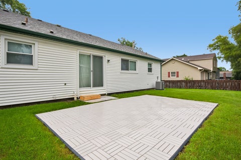 Tiny photo for 930 Dorncliff Lane, Buffalo Grove, IL 60089 (MLS # 12727818)