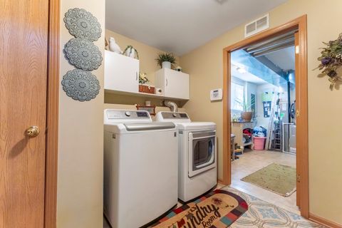 Tiny photo for 247 Evergreen Circle, Gilberts, IL 60136 (MLS # 12578517)