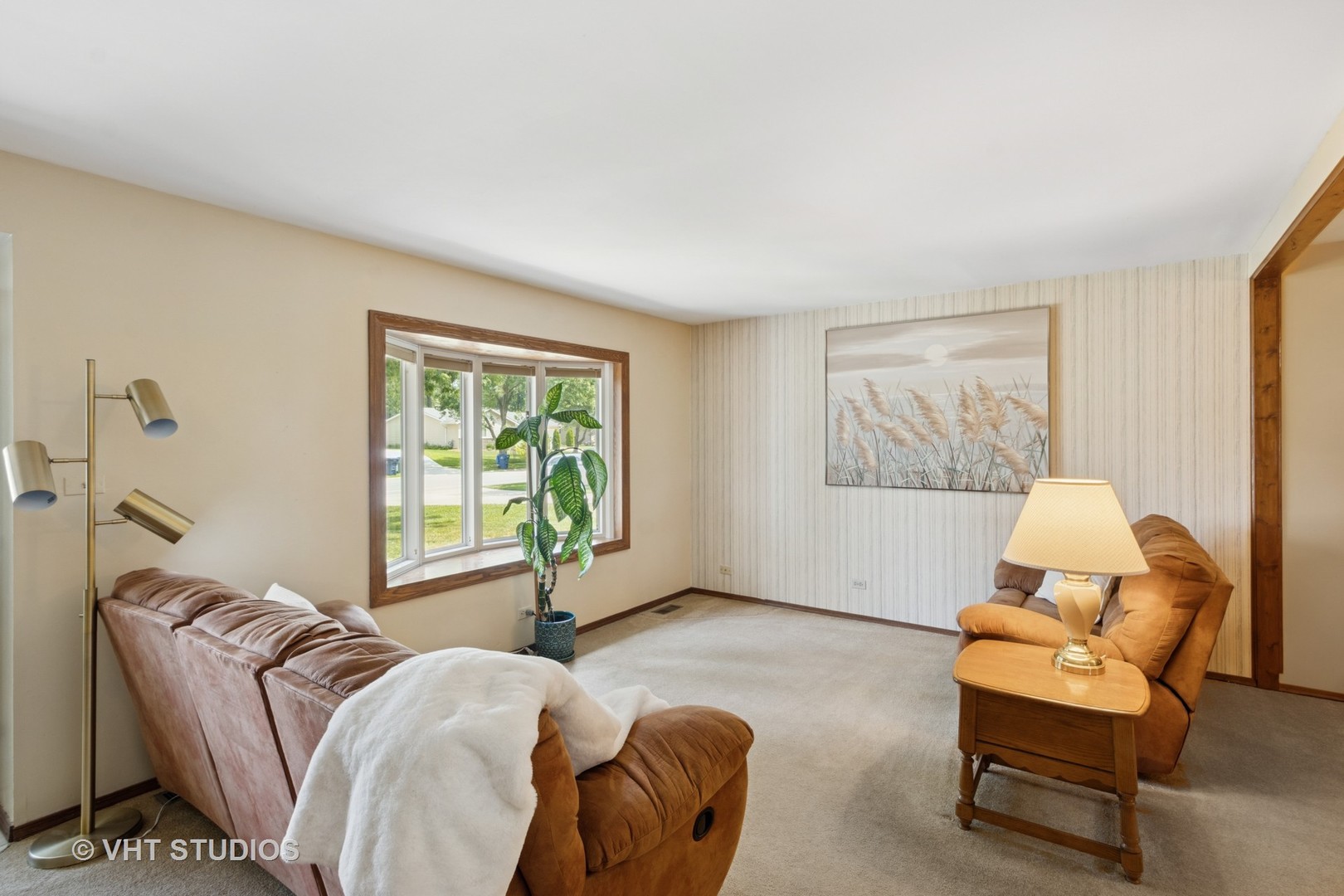 1027 Duxbury Lane