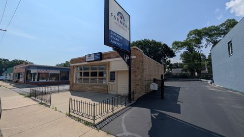 927 W Glen Flora Avenue Waukegan IL 60085