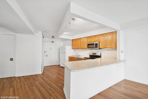 Tiny photo for 300 N State Street #3205, Chicago, IL 60654 (MLS # 12476452)
