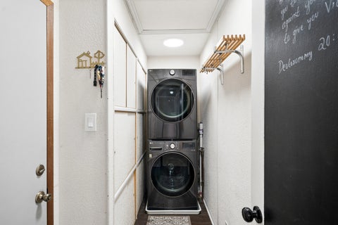 Tiny photo for 1502 Johnstown Court, Wheaton, IL 60189 (MLS # 12768307)