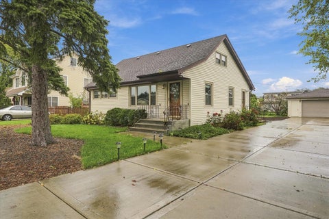 Tiny photo for 8937 Mcvicker Avenue, Oak Lawn, IL 60453 (MLS # 12775578)