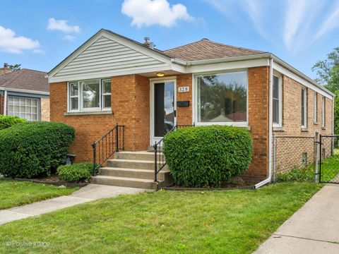 Photo of 328 Morris Avenue, Bellwood, IL 60104 (MLS # 12466293)