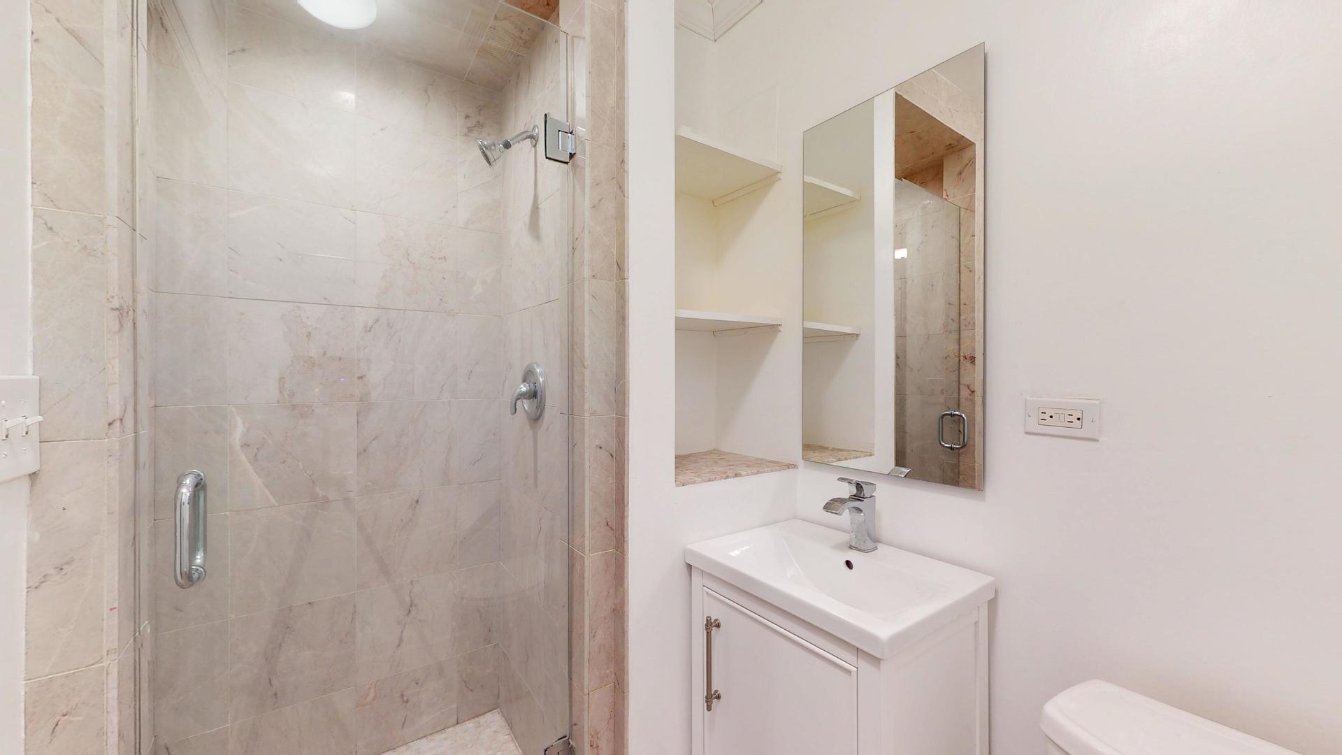 21 E DIVISION Street GDNN