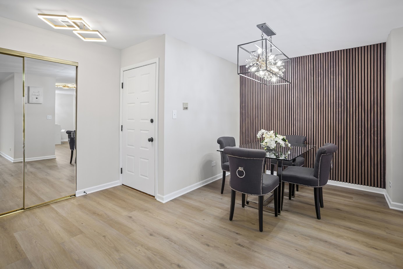 1454 N Elmhurst Road 102B