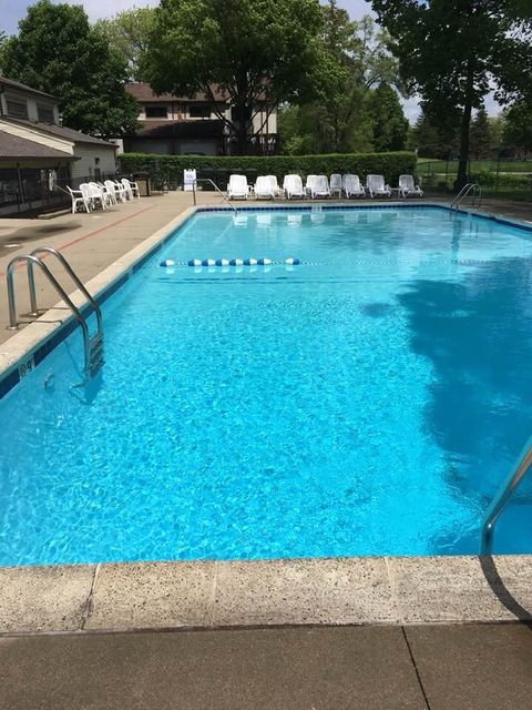 Tiny photo for 1454 N Elmhurst Road #102B, Mount Prospect, IL 60056 (MLS # 12547877)