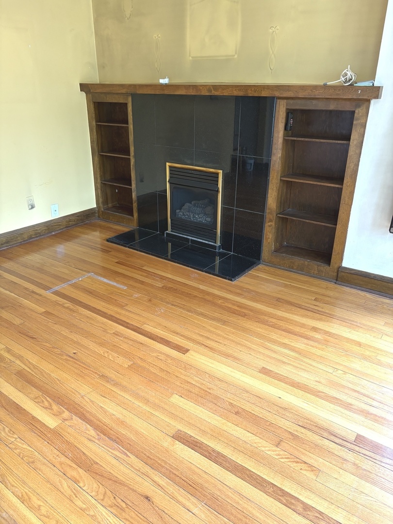 7713 S Cornell Avenue