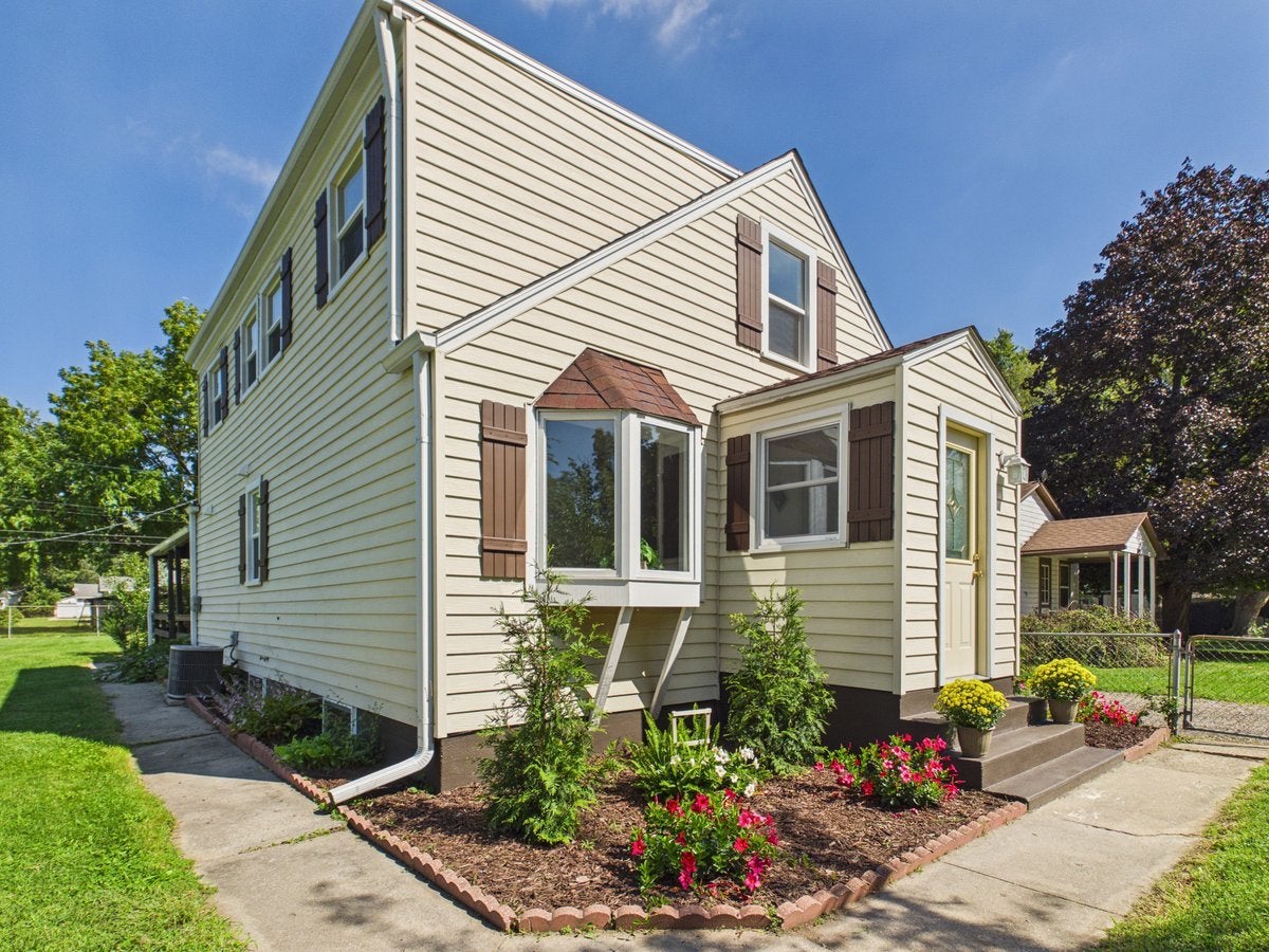 856 Marie Avenue