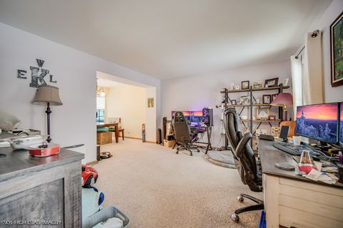 Tiny photo for 1465 Bridgeport Lane, Aurora, IL 60504 (MLS # 12494049)