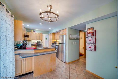 Tiny photo for 1465 Bridgeport Lane, Aurora, IL 60504 (MLS # 12494049)