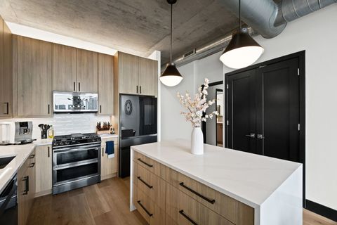 Tiny photo for 700 N Larrabee Street #1613, Chicago, IL 60654 (MLS # 12572130)