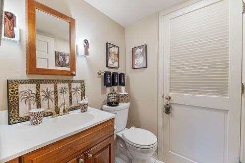 Tiny photo for 1721 Northfield Square #C, Northfield, IL 60093 (MLS # 12507452)