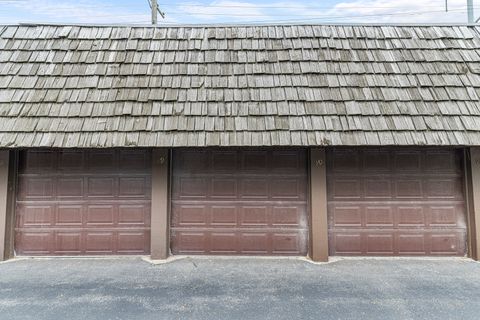 Tiny photo for 1721 Northfield Square #C, Northfield, IL 60093 (MLS # 12507452)