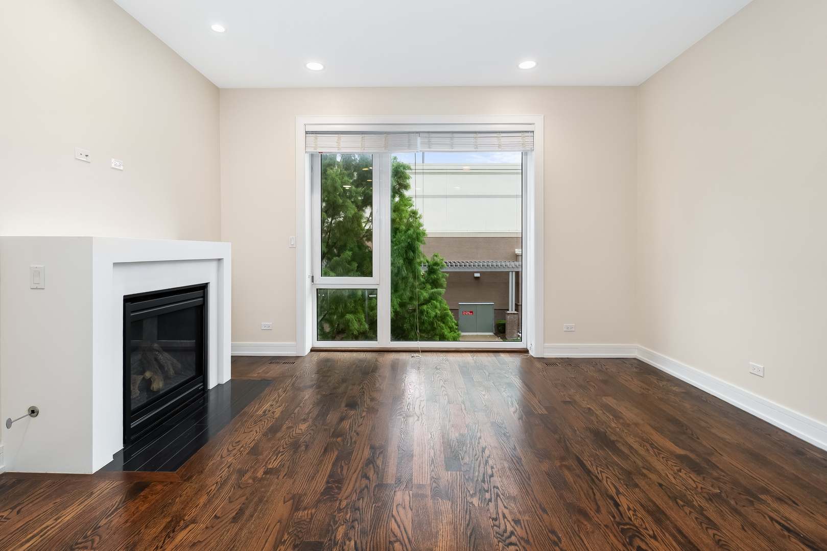 3514 N Sacramento Avenue 3S