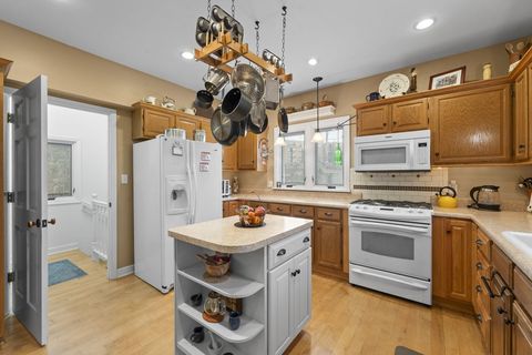 Tiny photo for 114 S Elm Street, Mount Prospect, IL 60056 (MLS # 12585660)