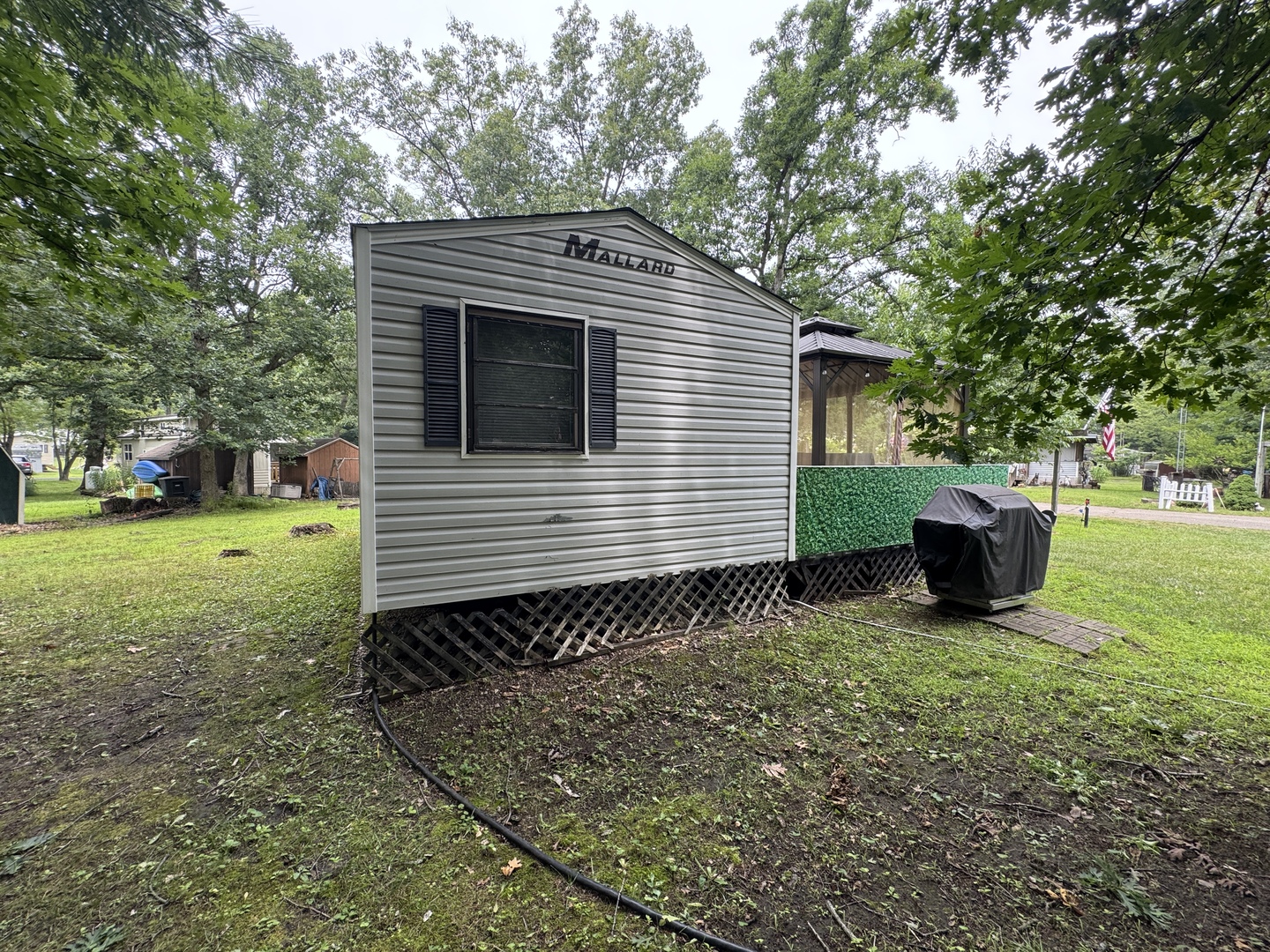 3-202 Woodhaven Lakes