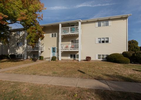 Tiny photo for 3260 Parkwild Drive #3D, Bettendorf, IA 52722 (MLS # 12560041)