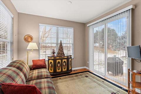 Tiny photo for 2595 Venetian Lane, Elgin, IL 60124 (MLS # 12544357)