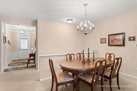 Tiny photo for 2595 Venetian Lane, Elgin, IL 60124 (MLS # 12544357)