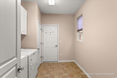 Tiny photo for 2595 Venetian Lane, Elgin, IL 60124 (MLS # 12544357)