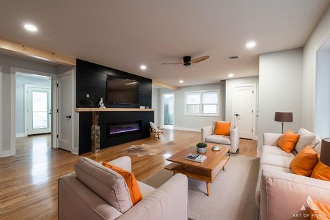 Tiny photo for 8459 S 85th Court, Hickory Hills, IL 60457 (MLS # 12629363)