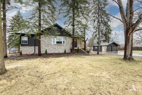 Tiny photo for 8459 S 85th Court, Hickory Hills, IL 60457 (MLS # 12629363)