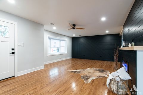 Tiny photo for 8459 S 85th Court, Hickory Hills, IL 60457 (MLS # 12629363)