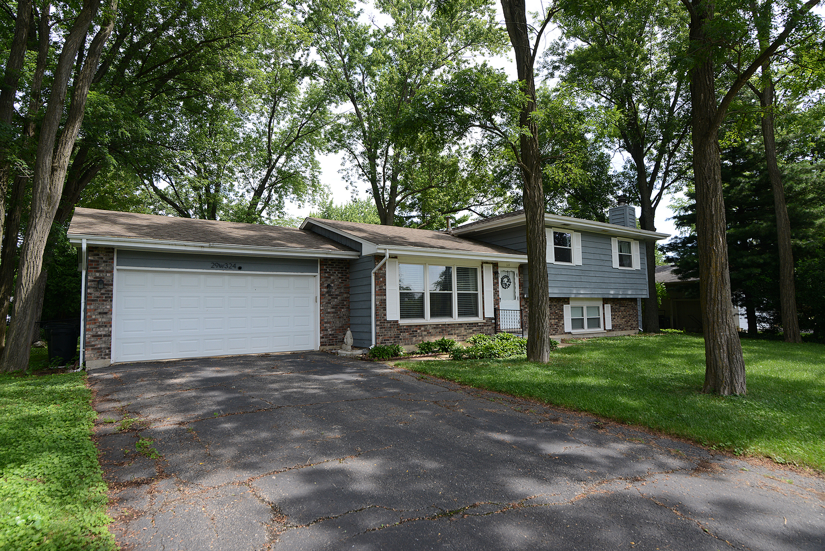 29W324 Grove Avenue
