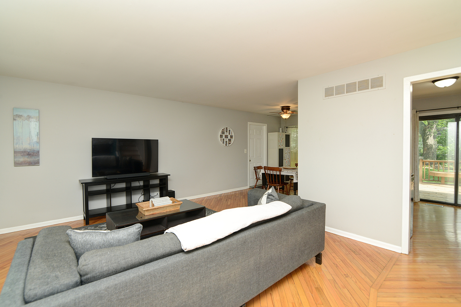 29W324 Grove Avenue