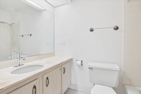 Tiny photo for 7141 N Kedzie Avenue #604, Chicago, IL 60645 (MLS # 12798137)