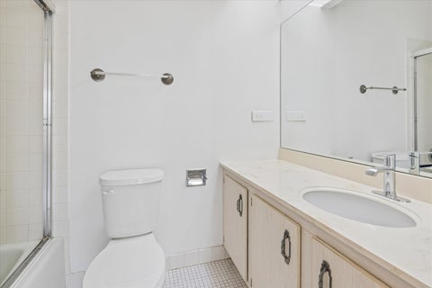 Tiny photo for 7141 N Kedzie Avenue #604, Chicago, IL 60645 (MLS # 12798137)