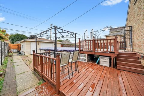 Tiny photo for 5250 S Nagle Avenue, Chicago, IL 60638 (MLS # 12517644)