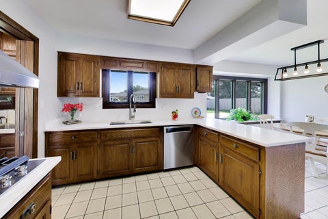 Tiny photo for 6723 Kingswood Road, Willowbrook, IL 60527 (MLS # 12750556)
