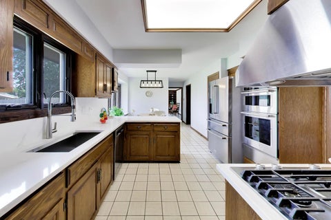 Tiny photo for 6723 Kingswood Road, Willowbrook, IL 60527 (MLS # 12750556)