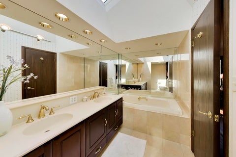 Tiny photo for 6723 Kingswood Road, Willowbrook, IL 60527 (MLS # 12750556)