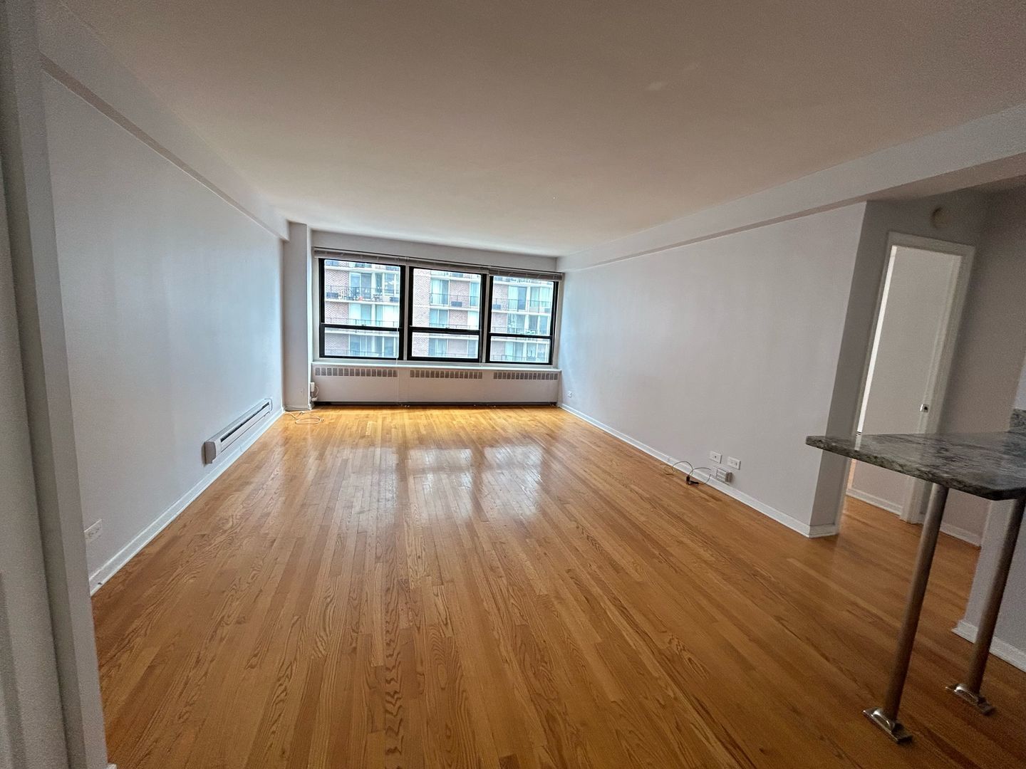 4180 N Marine Drive 1501