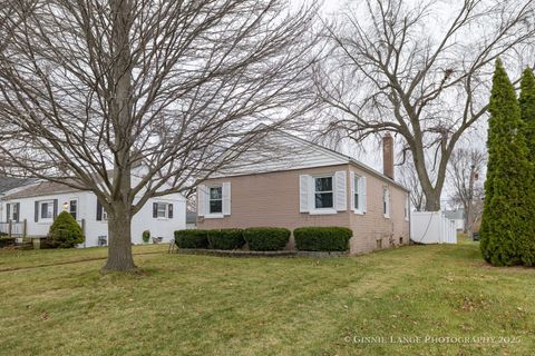 Tiny photo for 508 N Forest Avenue, Bradley, IL 60915 (MLS # 12525268)