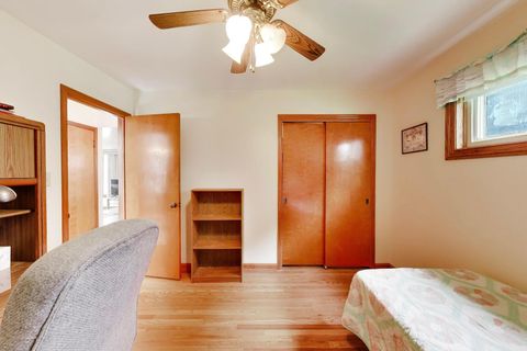 Tiny photo for 336 W Fremont Avenue, Elmhurst, IL 60126 (MLS # 12682618)