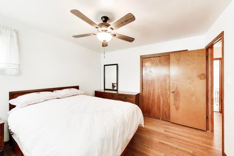 Tiny photo for 336 W Fremont Avenue, Elmhurst, IL 60126 (MLS # 12682618)