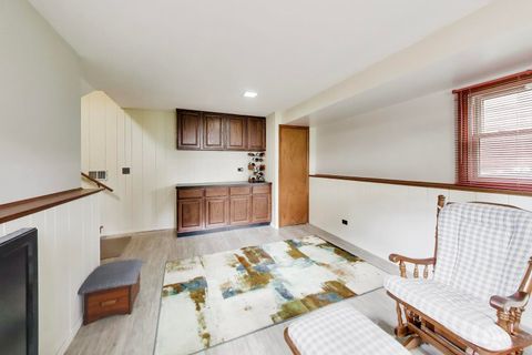 Tiny photo for 336 W Fremont Avenue, Elmhurst, IL 60126 (MLS # 12682618)
