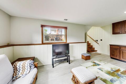 Tiny photo for 336 W Fremont Avenue, Elmhurst, IL 60126 (MLS # 12682618)