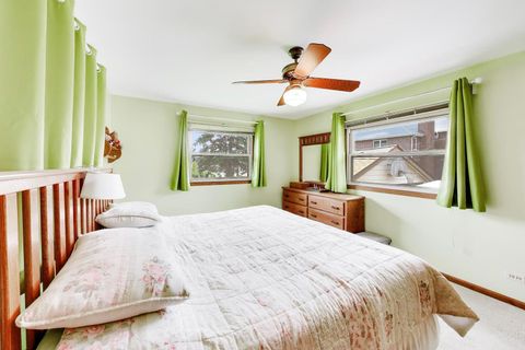 Tiny photo for 336 W Fremont Avenue, Elmhurst, IL 60126 (MLS # 12682618)