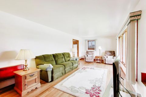 Tiny photo for 336 W Fremont Avenue, Elmhurst, IL 60126 (MLS # 12682618)