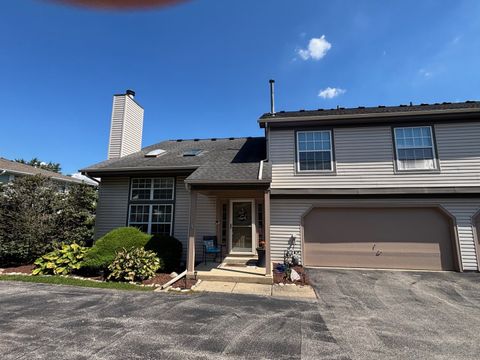 Tiny photo for 3S072 Timber Drive #9C, Warrenville, IL 60555 (MLS # 12476652)