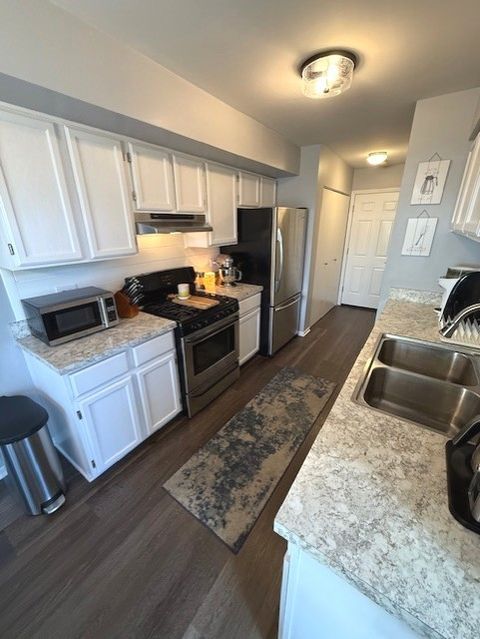 Tiny photo for 3S072 Timber Drive #9C, Warrenville, IL 60555 (MLS # 12476652)