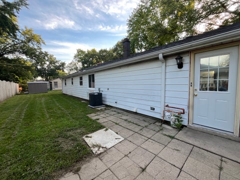 Tiny photo for 923 Hammond Avenue, Aurora, IL 60506 (MLS # 12736385)