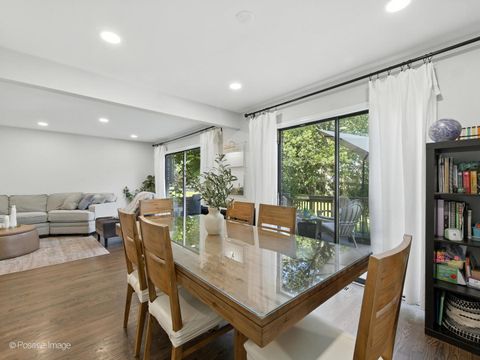 Tiny photo for 2S761 THERESA Court #761, Oak Brook, IL 60523 (MLS # 12447959)