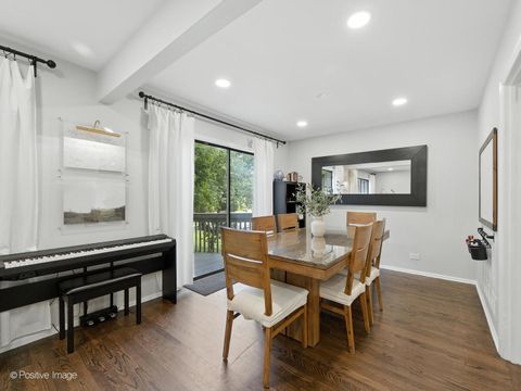 Tiny photo for 2S761 THERESA Court #761, Oak Brook, IL 60523 (MLS # 12447959)