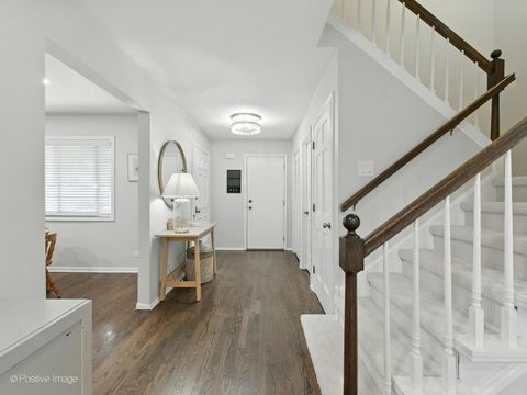 Tiny photo for 2S761 THERESA Court #761, Oak Brook, IL 60523 (MLS # 12447959)